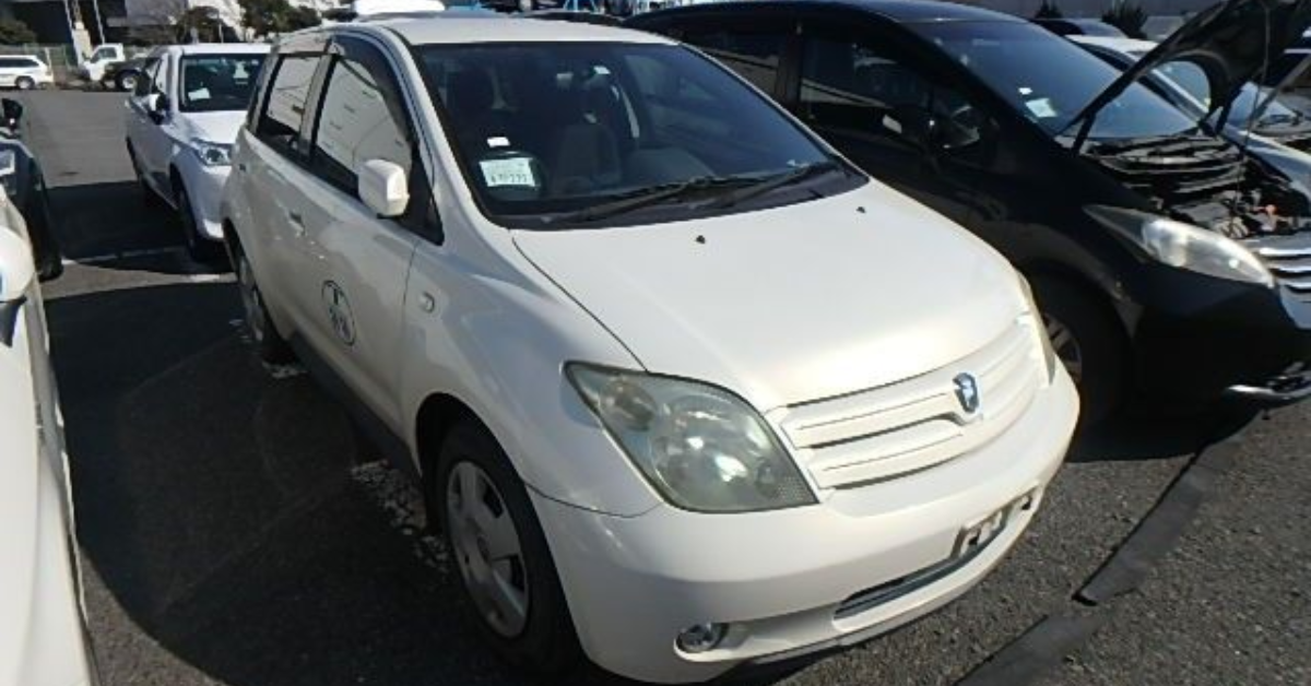 Toyota IST_Mafuta kidogo